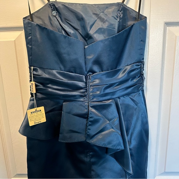 Navy Peplum Dress - Picture 2 of 3